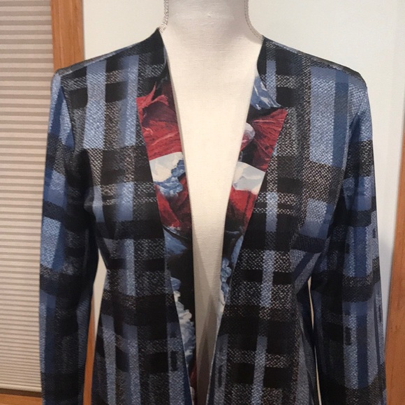 Ladies jacket - Picture 4 of 4